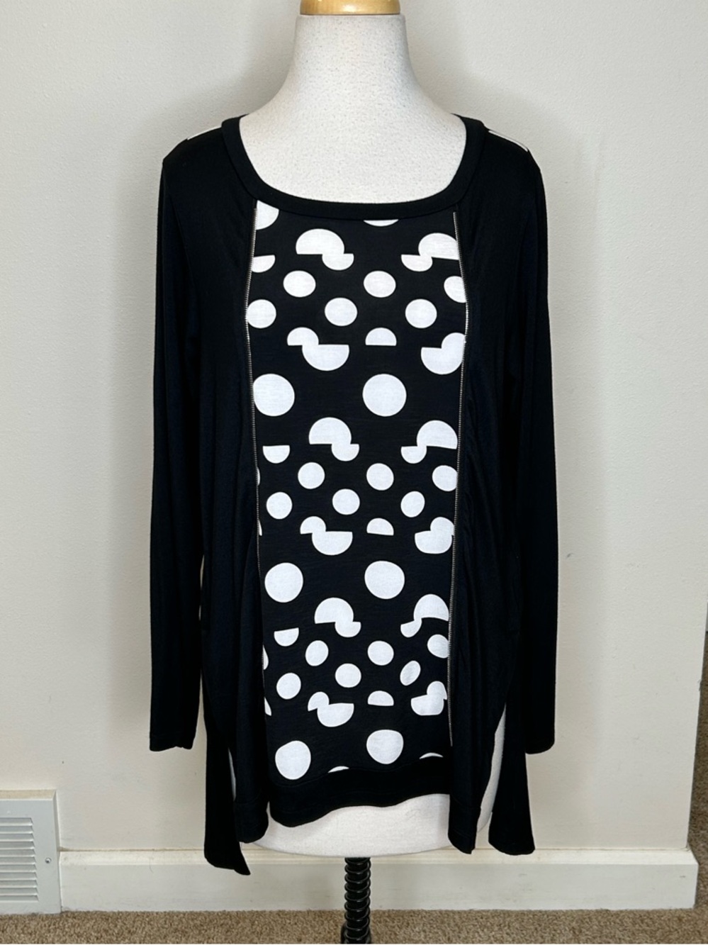 Comfy USA Black and White Polka Dot Tunic Top Size M